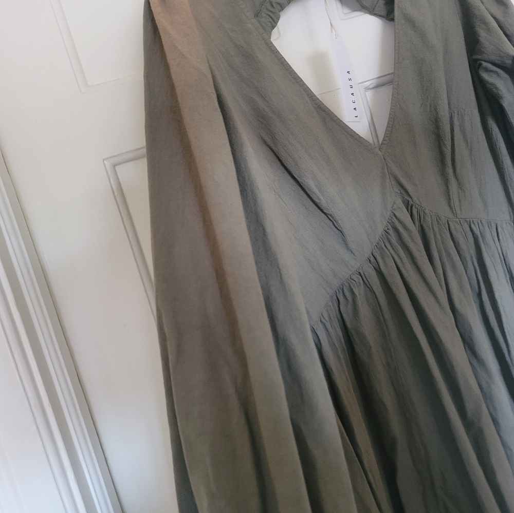 Dress - Picture 6 of 8